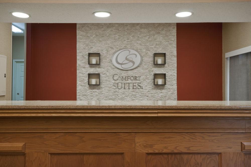 Comfort Suites Keeneland Lexington Exterior photo