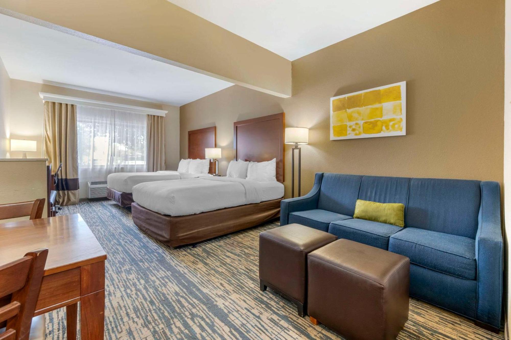 Comfort Suites Keeneland Lexington Exterior photo