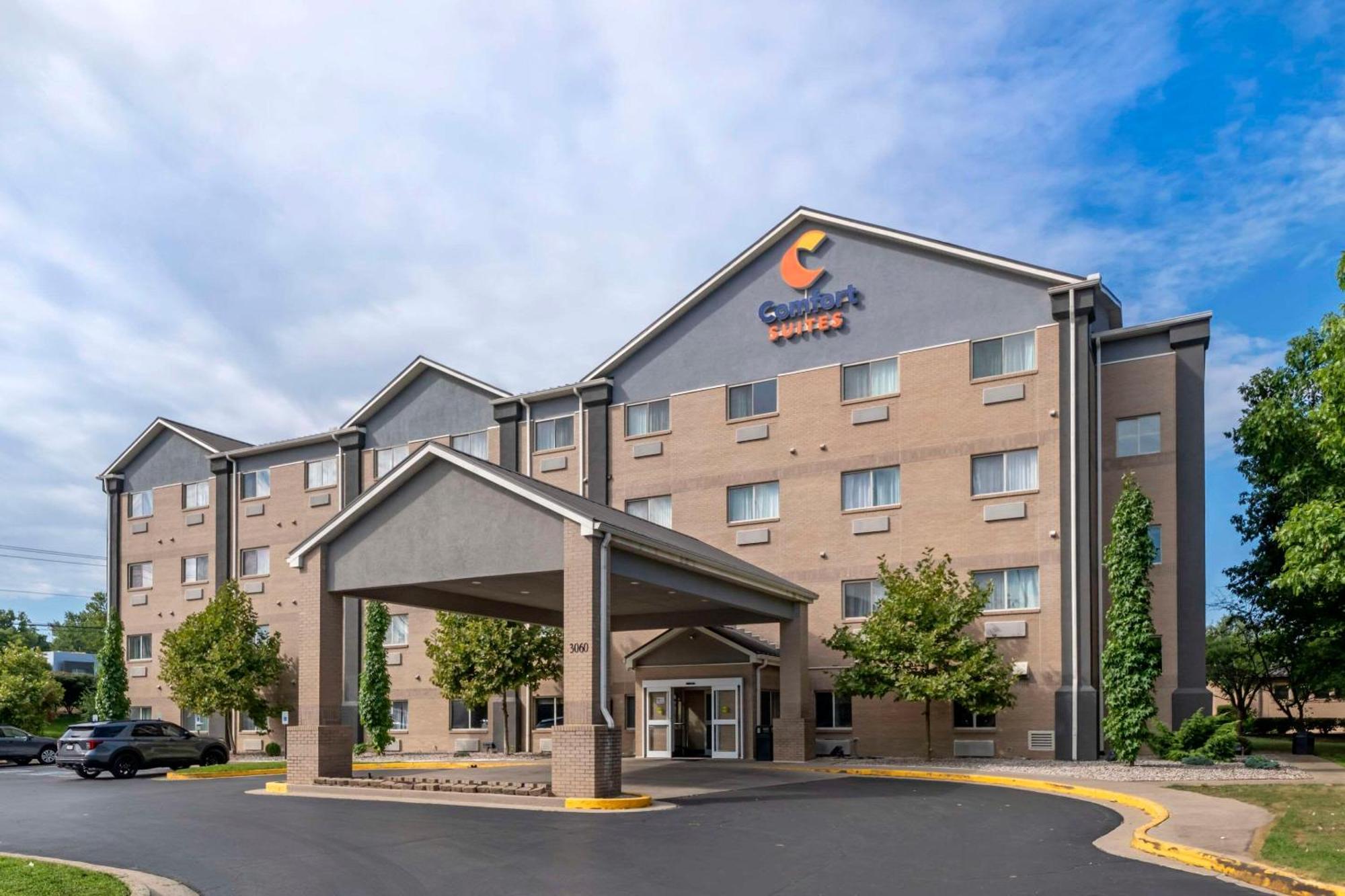 Comfort Suites Keeneland Lexington Exterior photo